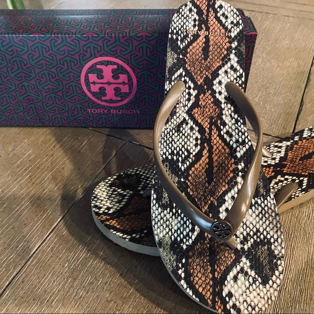 Tory Burch Flips! Size 9 with box